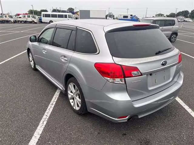 SUBARU LEGACY