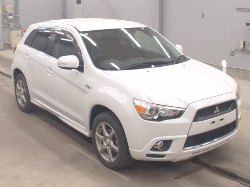 MITSUBISHI RVR