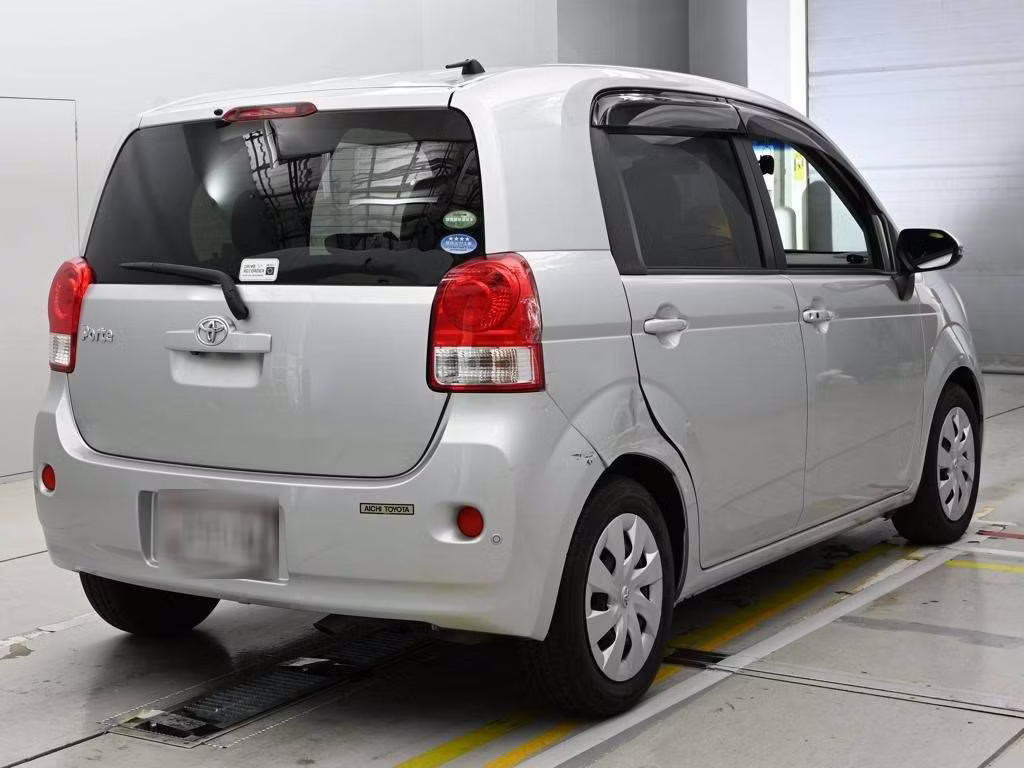 TOYOTA PORTE