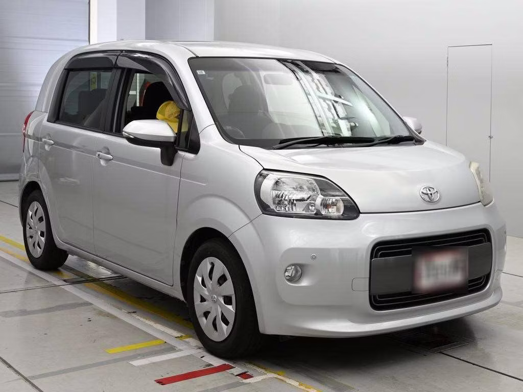 TOYOTA PORTE