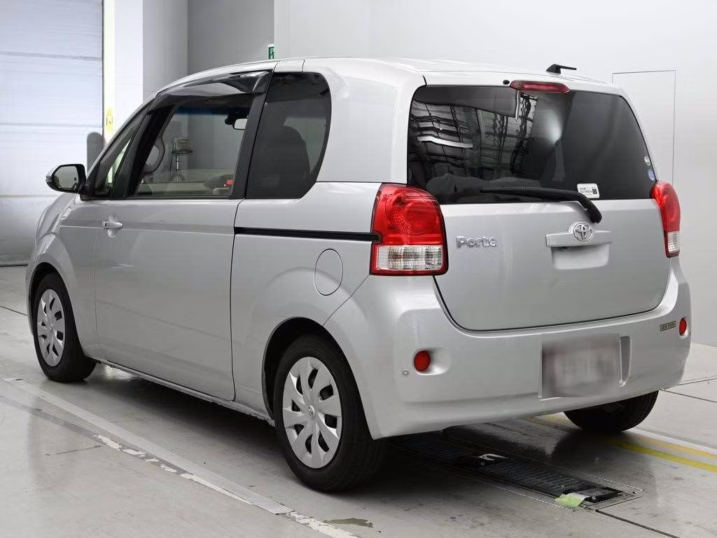 TOYOTA PORTE