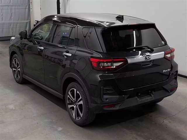 DAIHATSU ROCKY