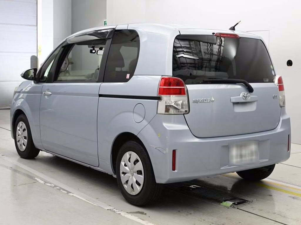 TOYOTA SPADE