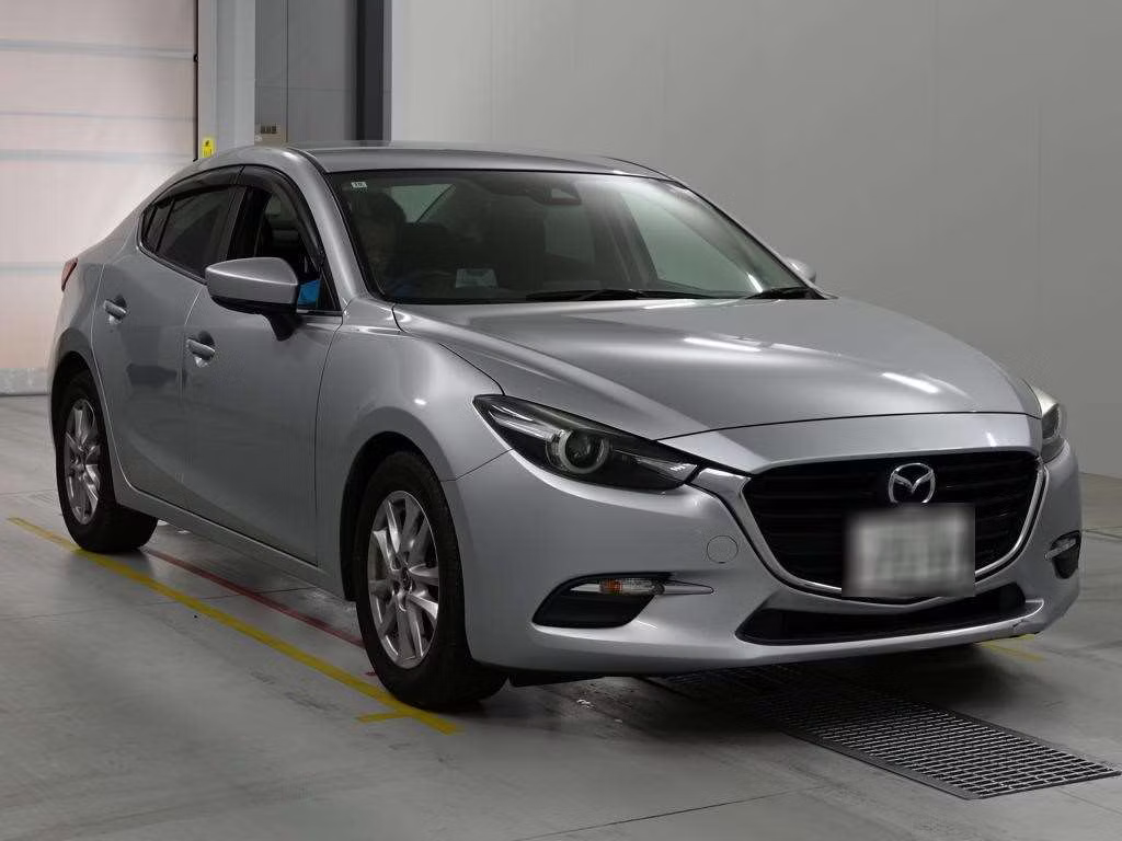 MAZDA AXELA