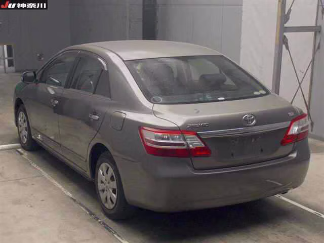TOYOTA PREMIO