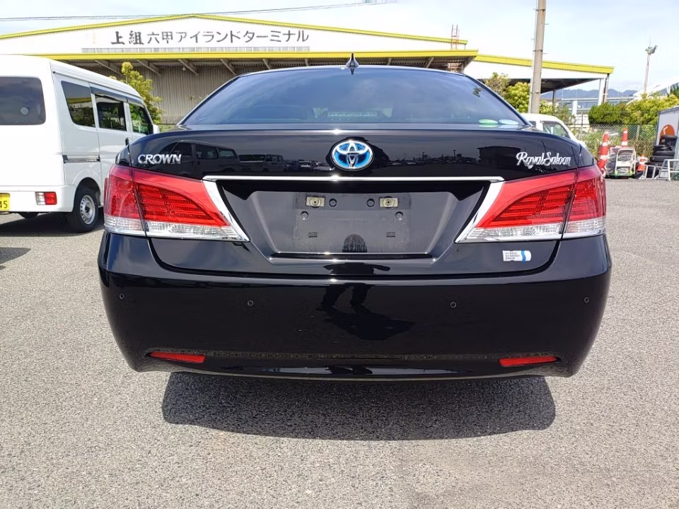 TOYOTA CROWN