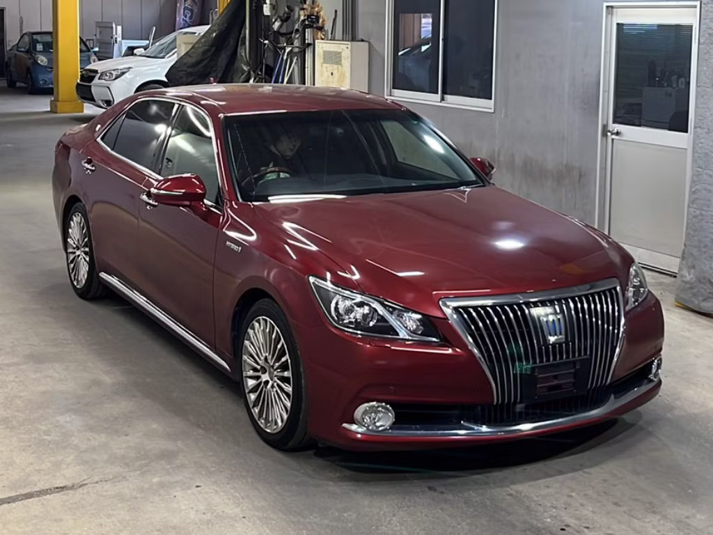 TOYOTA CROWN MAJESTA