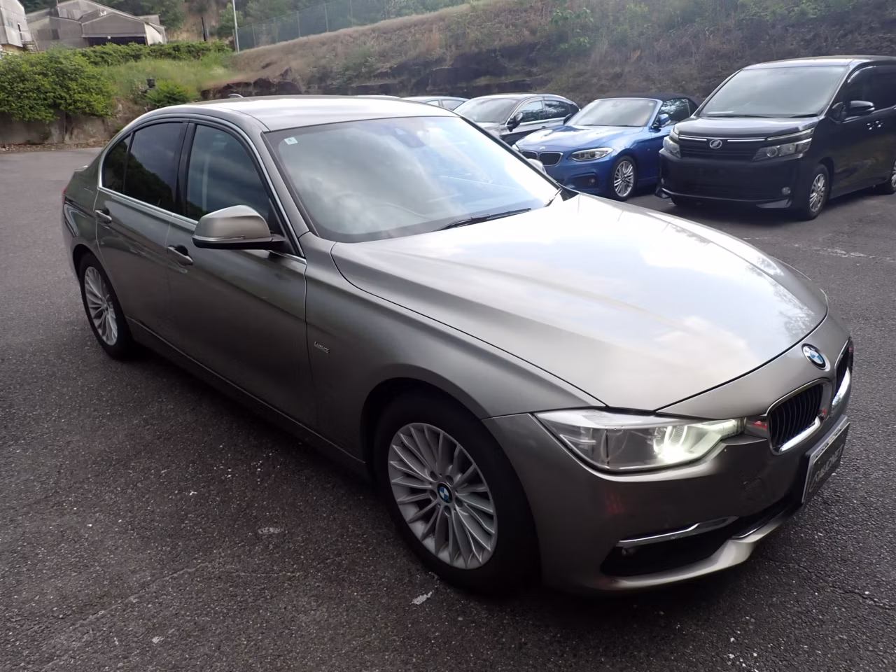BMW 3-SERIES