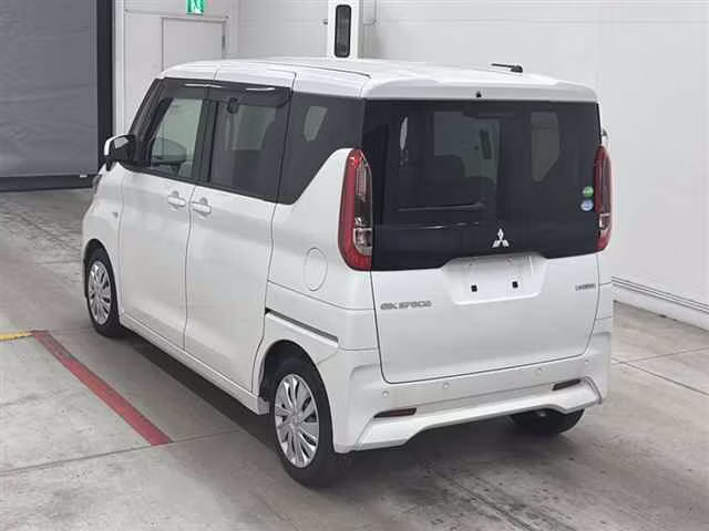 MITSUBISHI EK SPACE