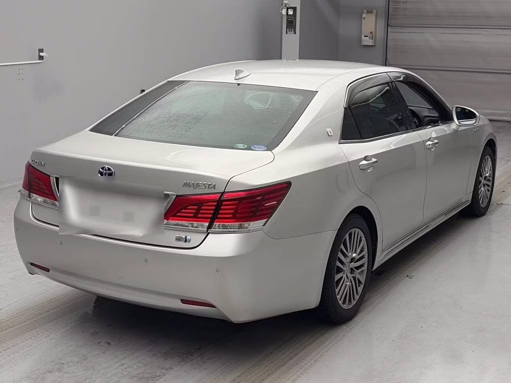 TOYOTA CROWN MAJESTA