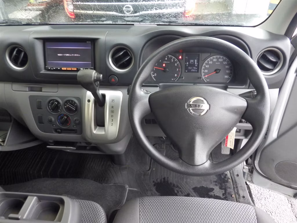 NISSAN NV350 CARAVAN