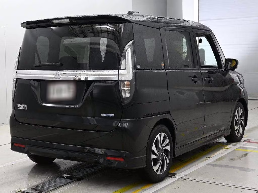 MITSUBISHI DELICA D:2