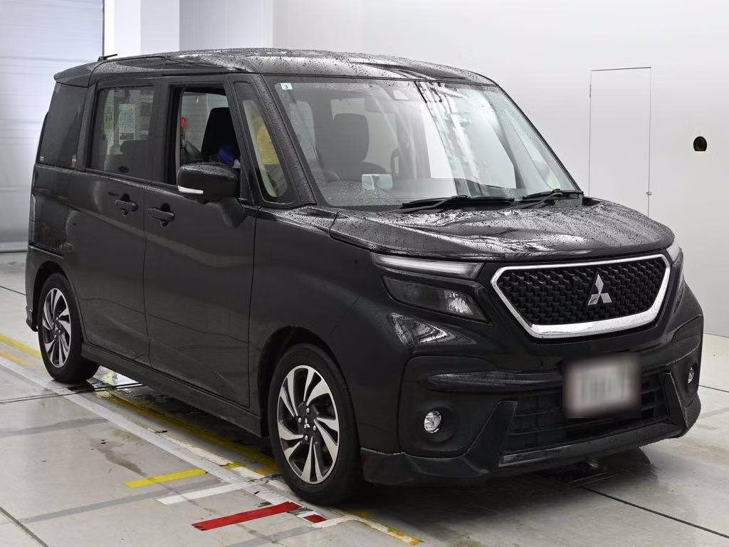 MITSUBISHI DELICA D:2