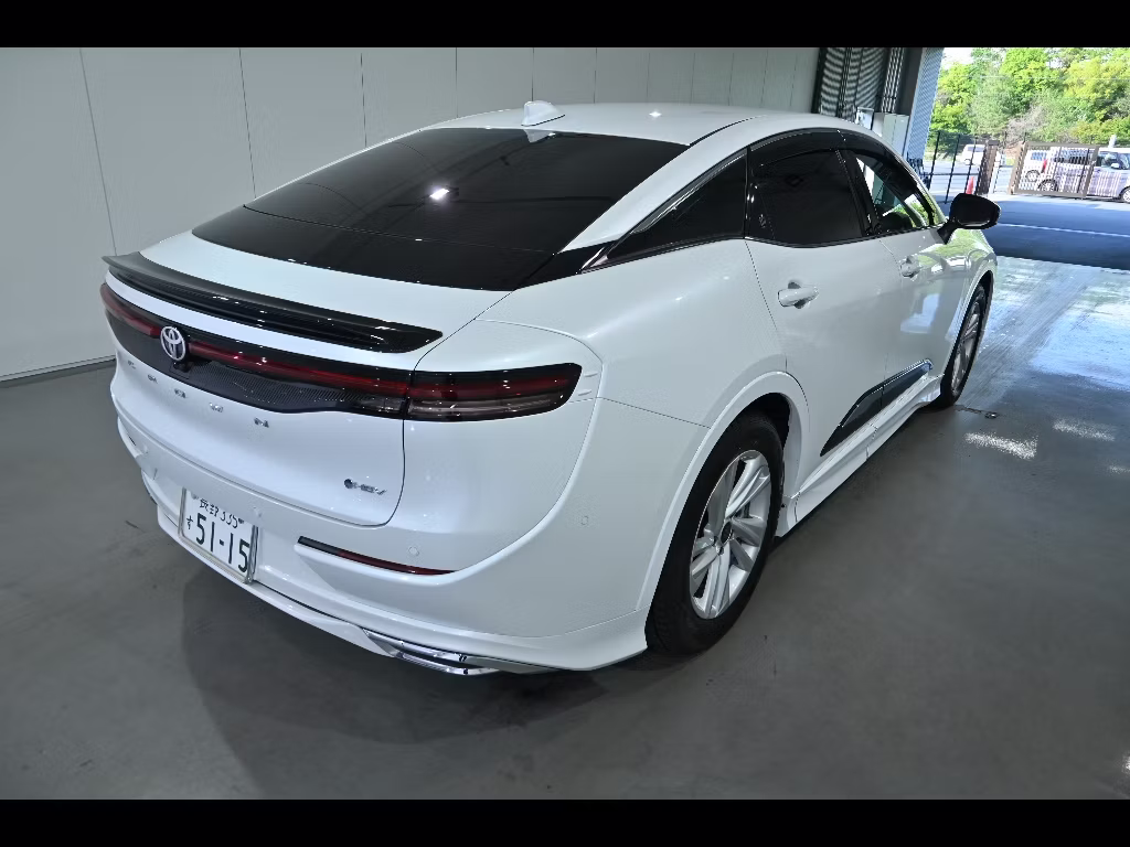 TOYOTA CROWN