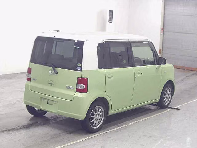 DAIHATSU MOVE CONTE