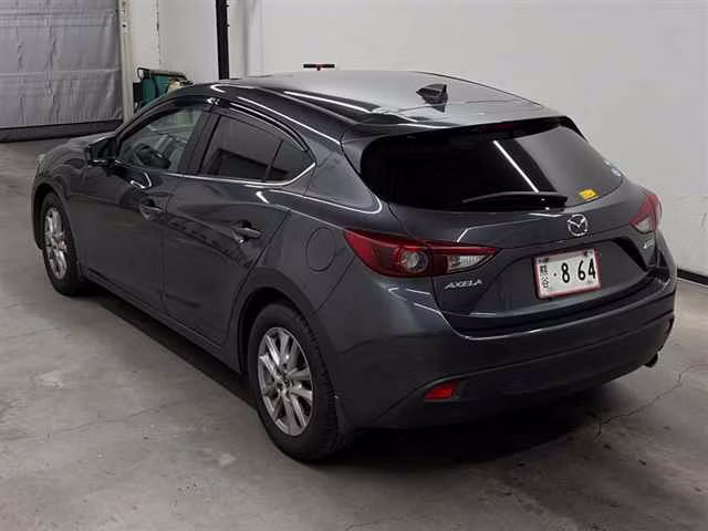 MAZDA AXELA
