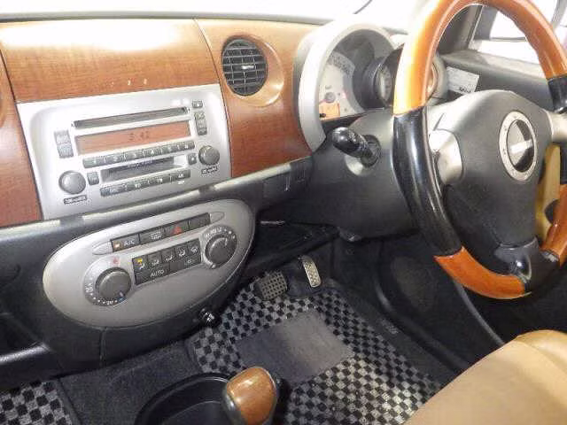 DAIHATSU MIRA GINO