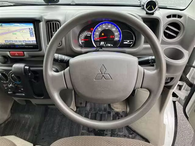MITSUBISHI MINICAB