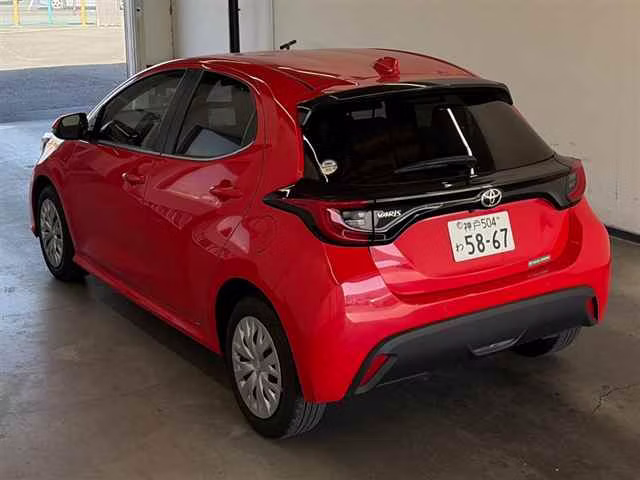 TOYOTA YARIS