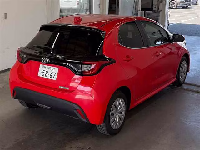 TOYOTA YARIS
