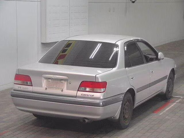 TOYOTA CARINA