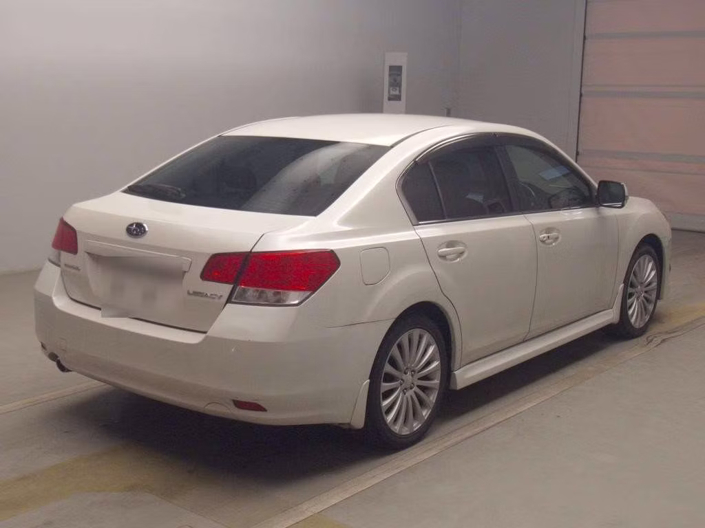 SUBARU LEGACY B4