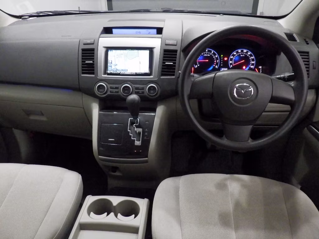 MAZDA MPV