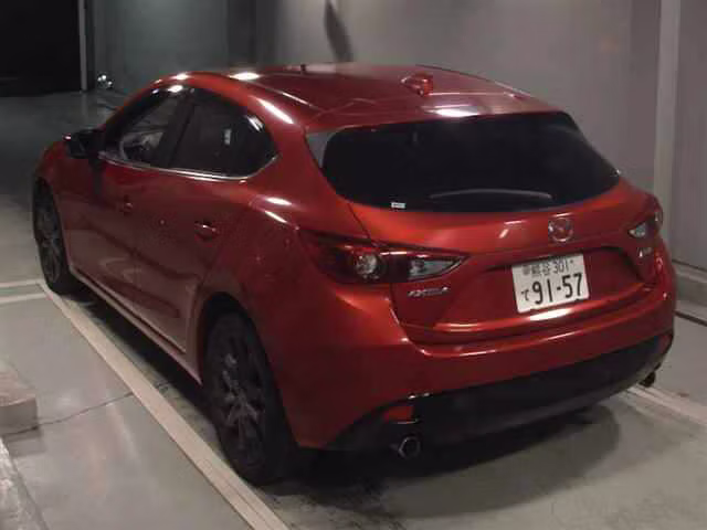 MAZDA AXELA
