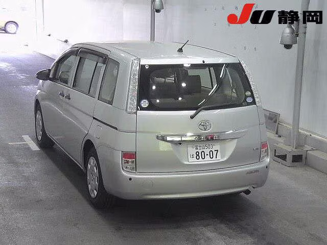 TOYOTA ISIS