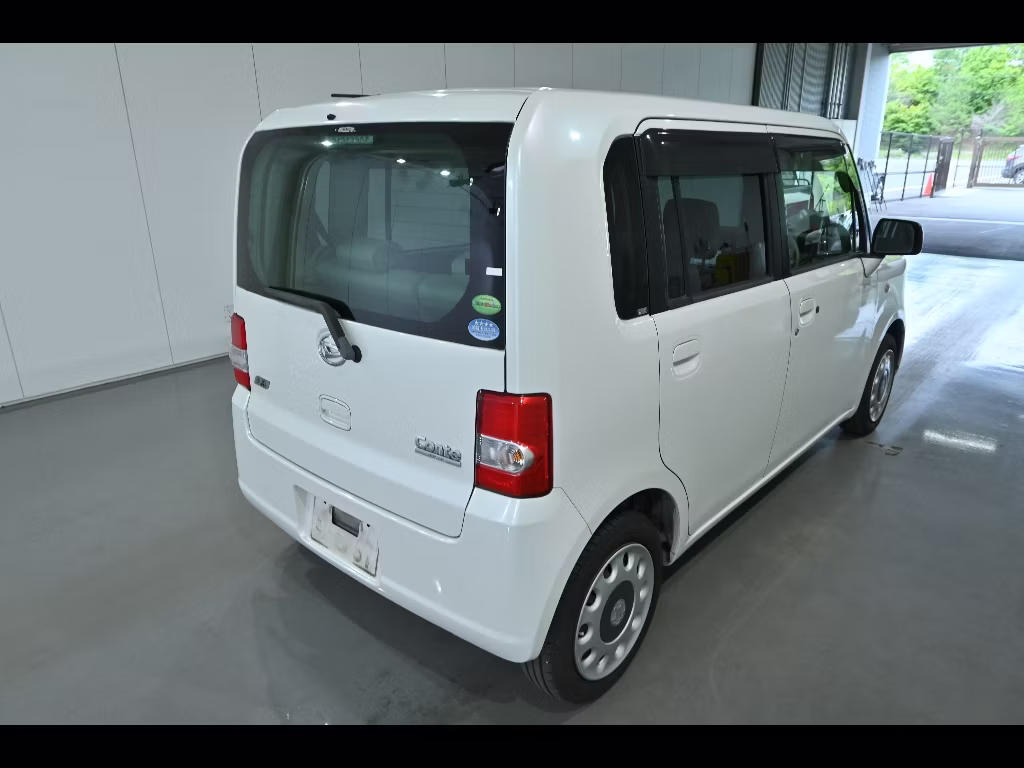 DAIHATSU MOVE CONTE