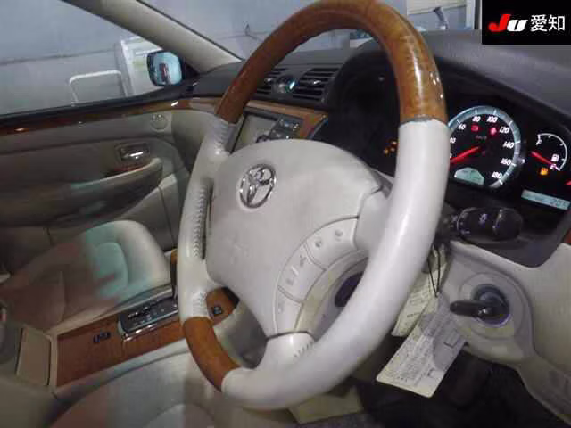 TOYOTA BREVIS