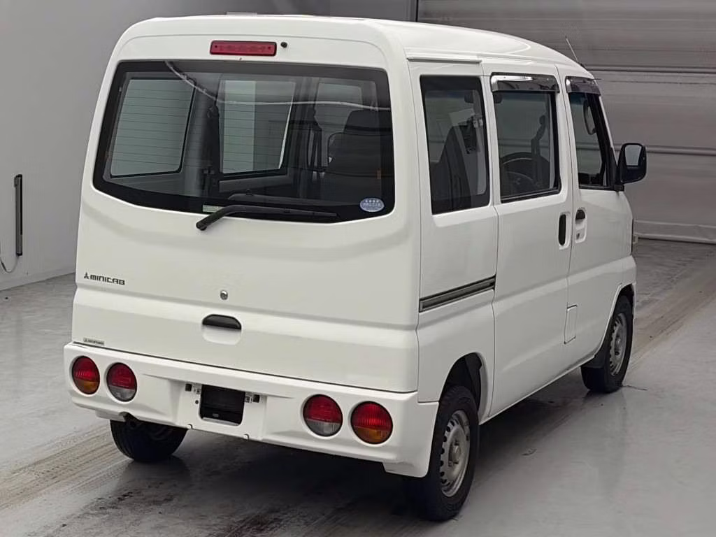 MITSUBISHI MINICAB