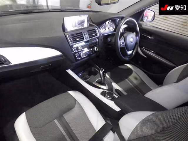 BMW 1-SERIES