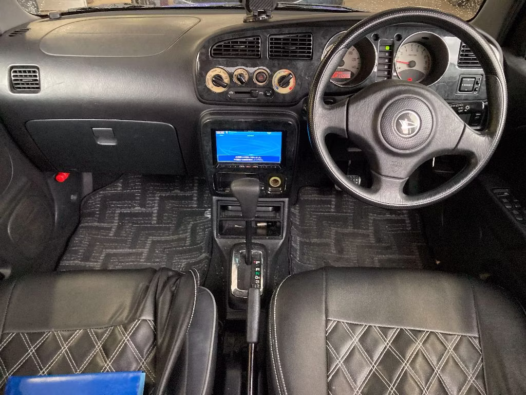 DAIHATSU MIRA GINO