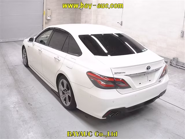 TOYOTA CROWN