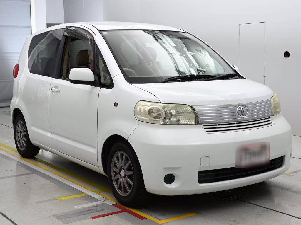 TOYOTA PORTE