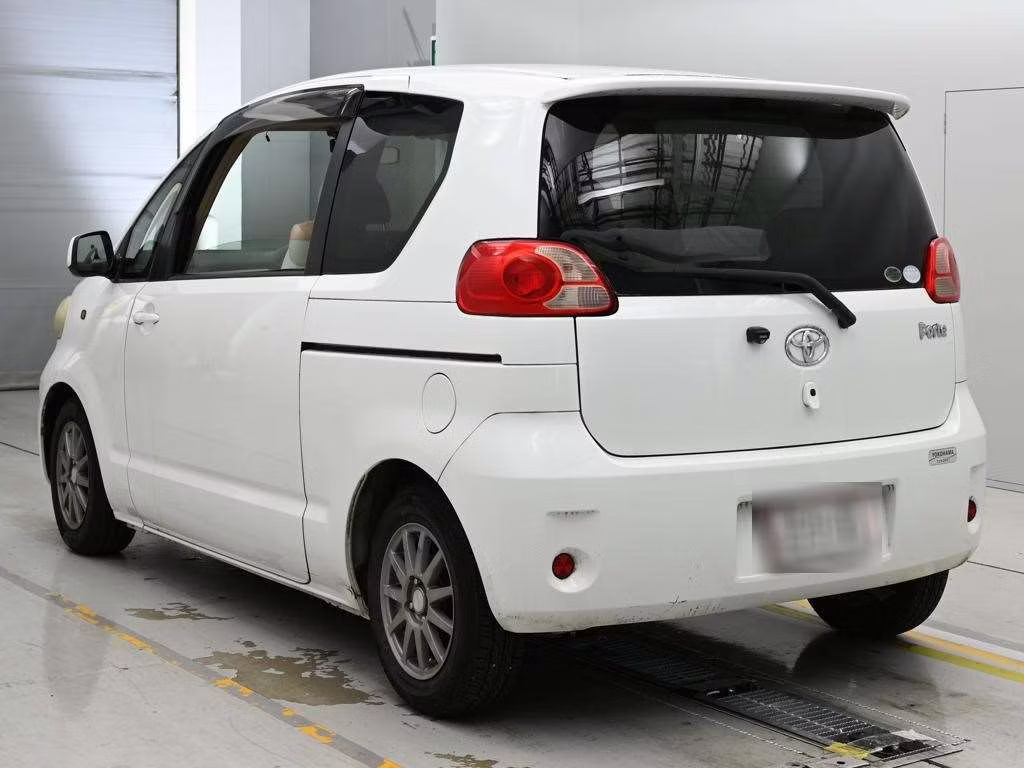 TOYOTA PORTE