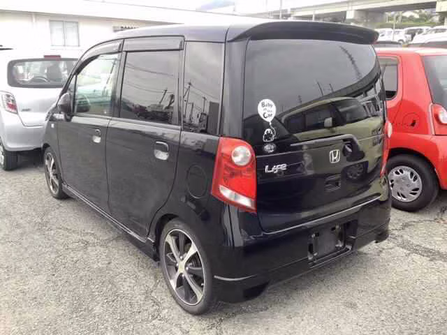HONDA LIFE