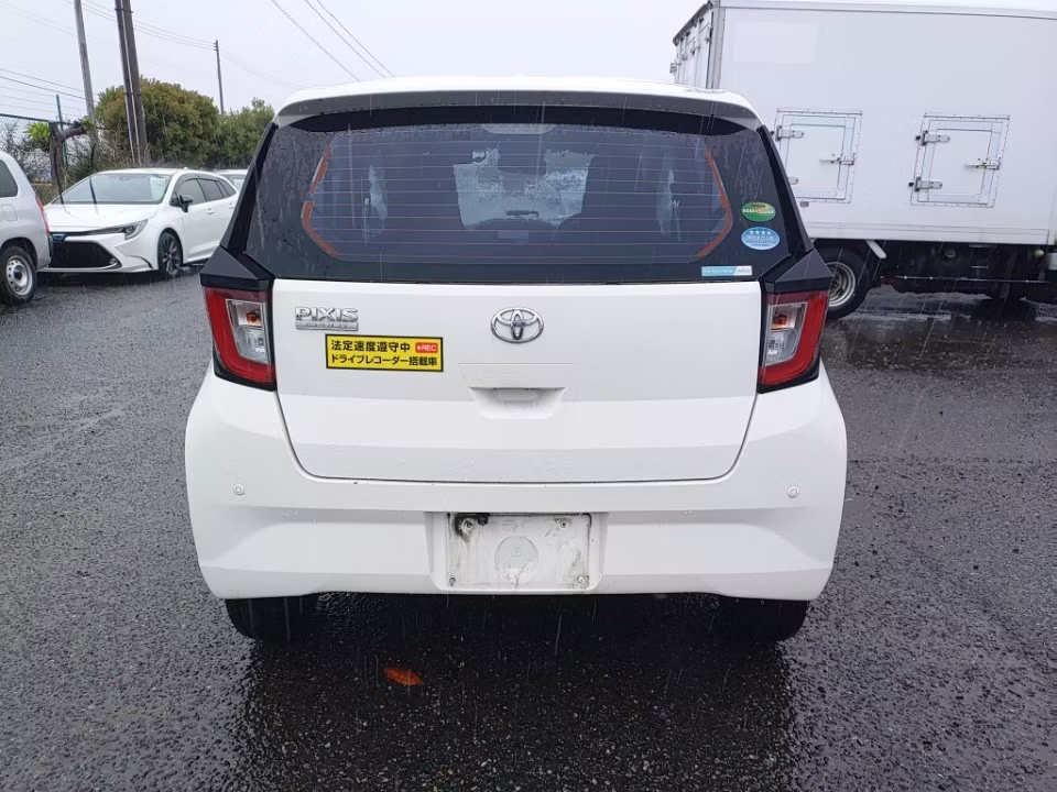 TOYOTA PIXIS EPOCH