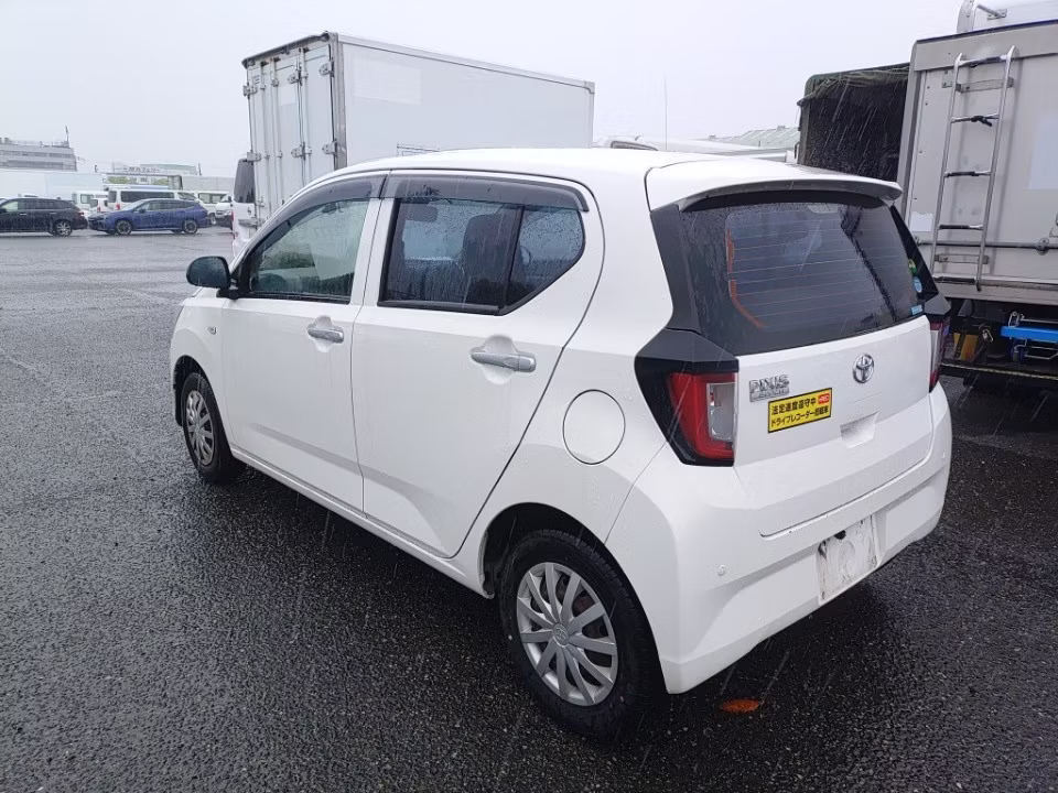 TOYOTA PIXIS EPOCH