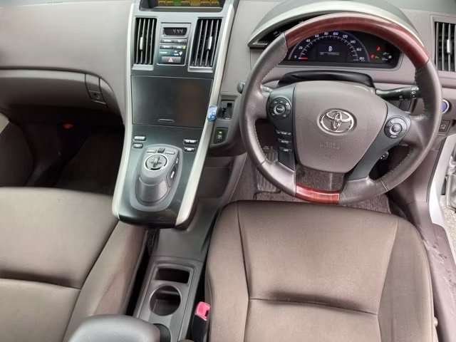 TOYOTA SAI