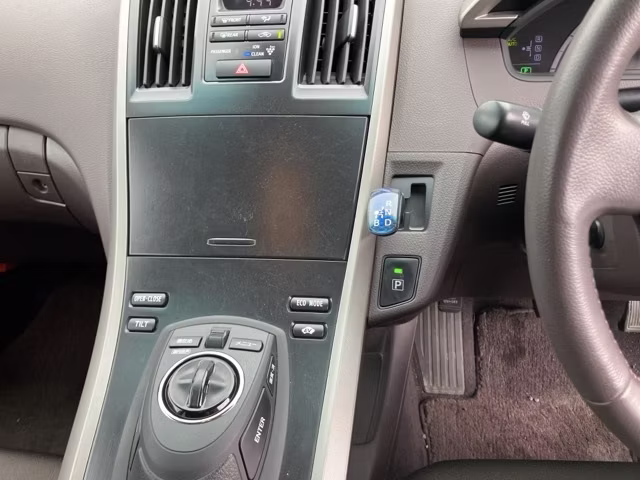 TOYOTA SAI