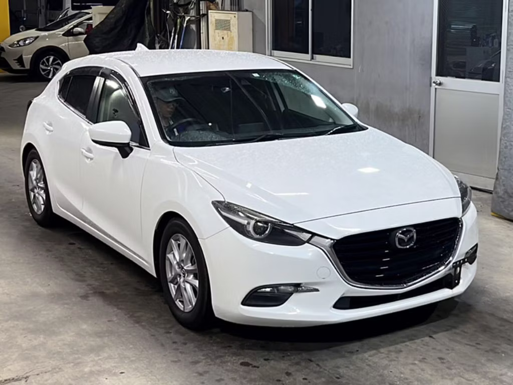 MAZDA AXELA