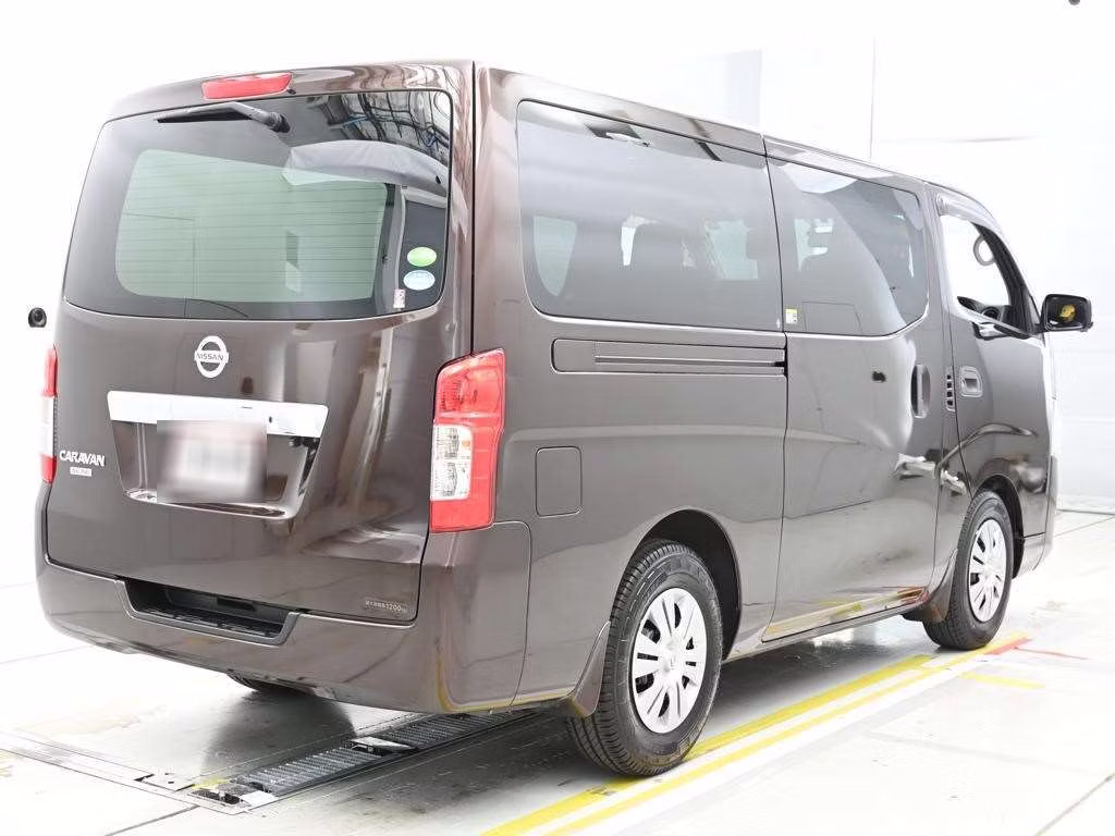 NISSAN NV350 CARAVAN