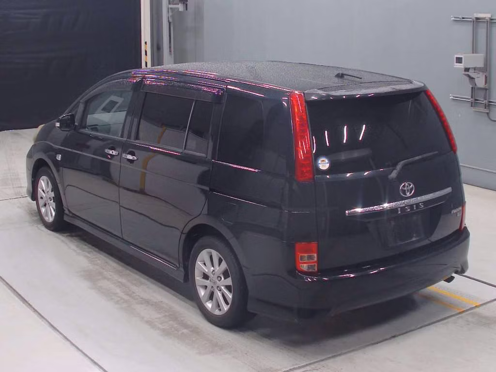 TOYOTA ISIS