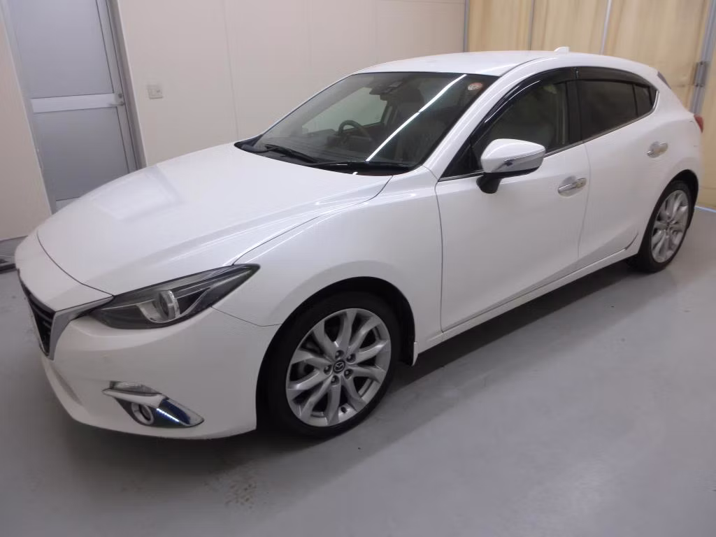 MAZDA AXELA