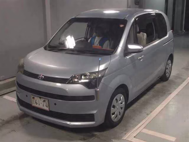 TOYOTA SPADE