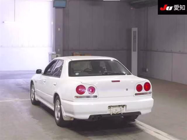 NISSAN SKYLINE