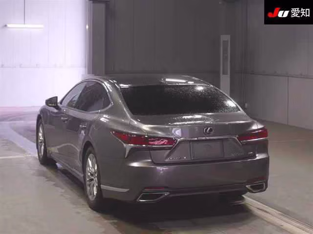 LEXUS LS500