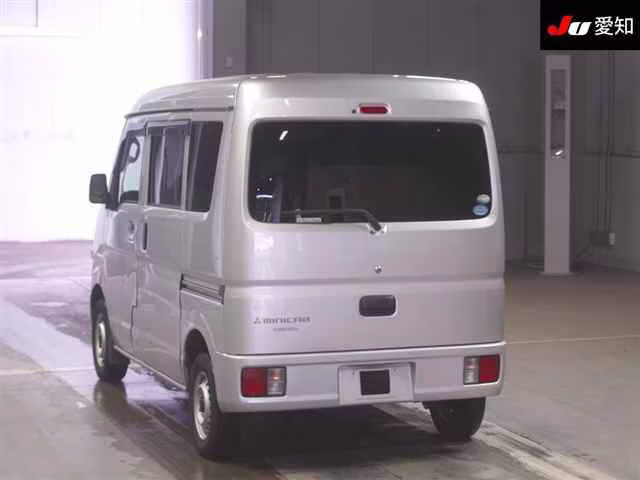 MITSUBISHI MINICAB